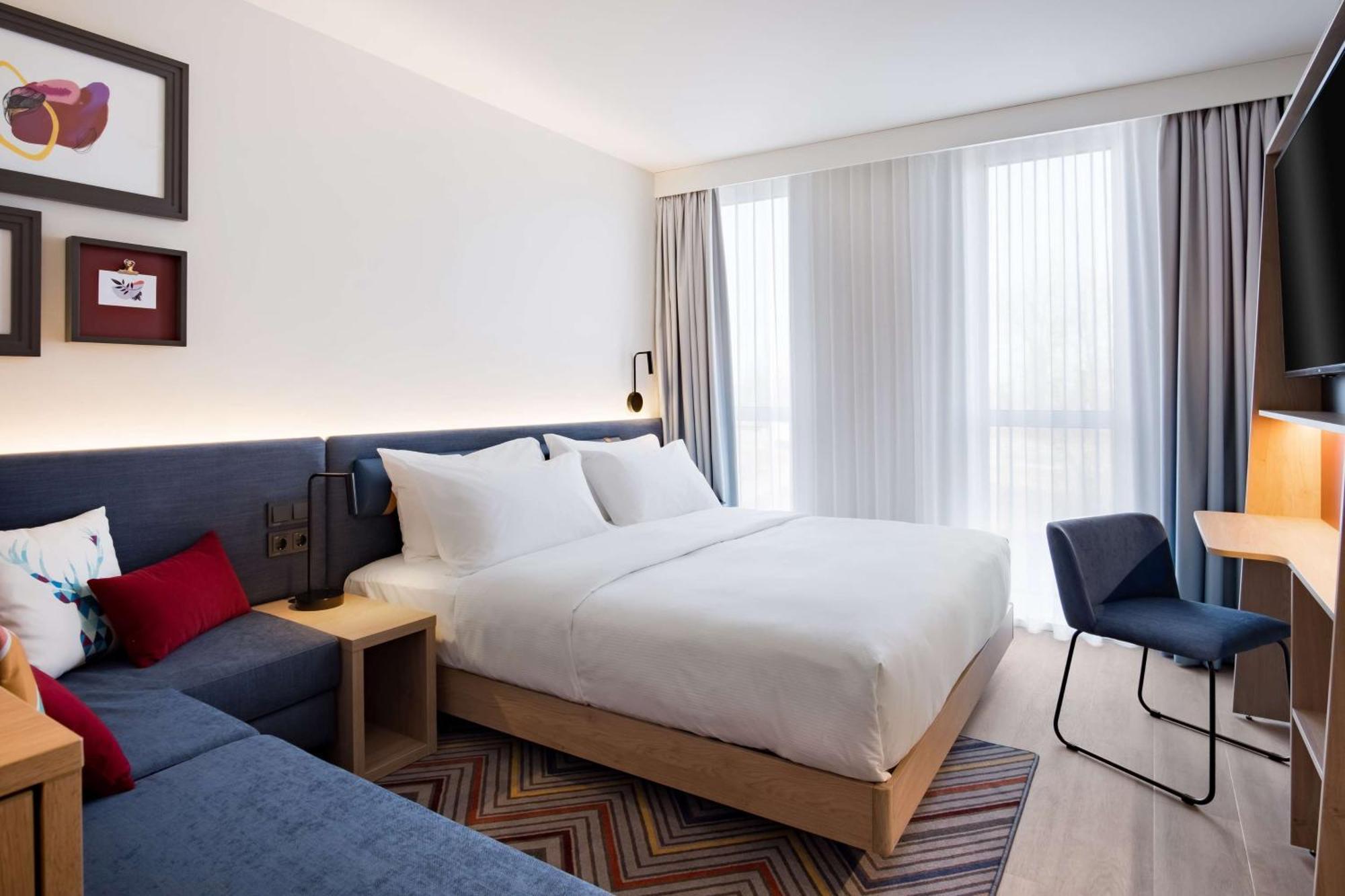 Hampton By Hilton Riga Airport Hotel Mārupe Екстериор снимка
