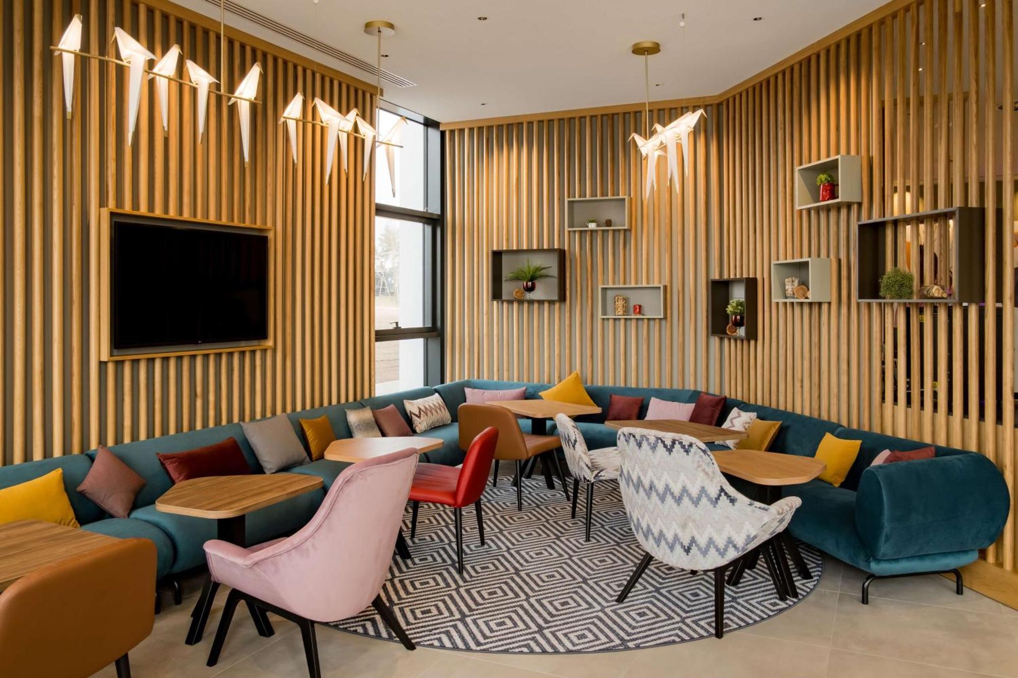 Hampton By Hilton Riga Airport Hotel Mārupe Екстериор снимка