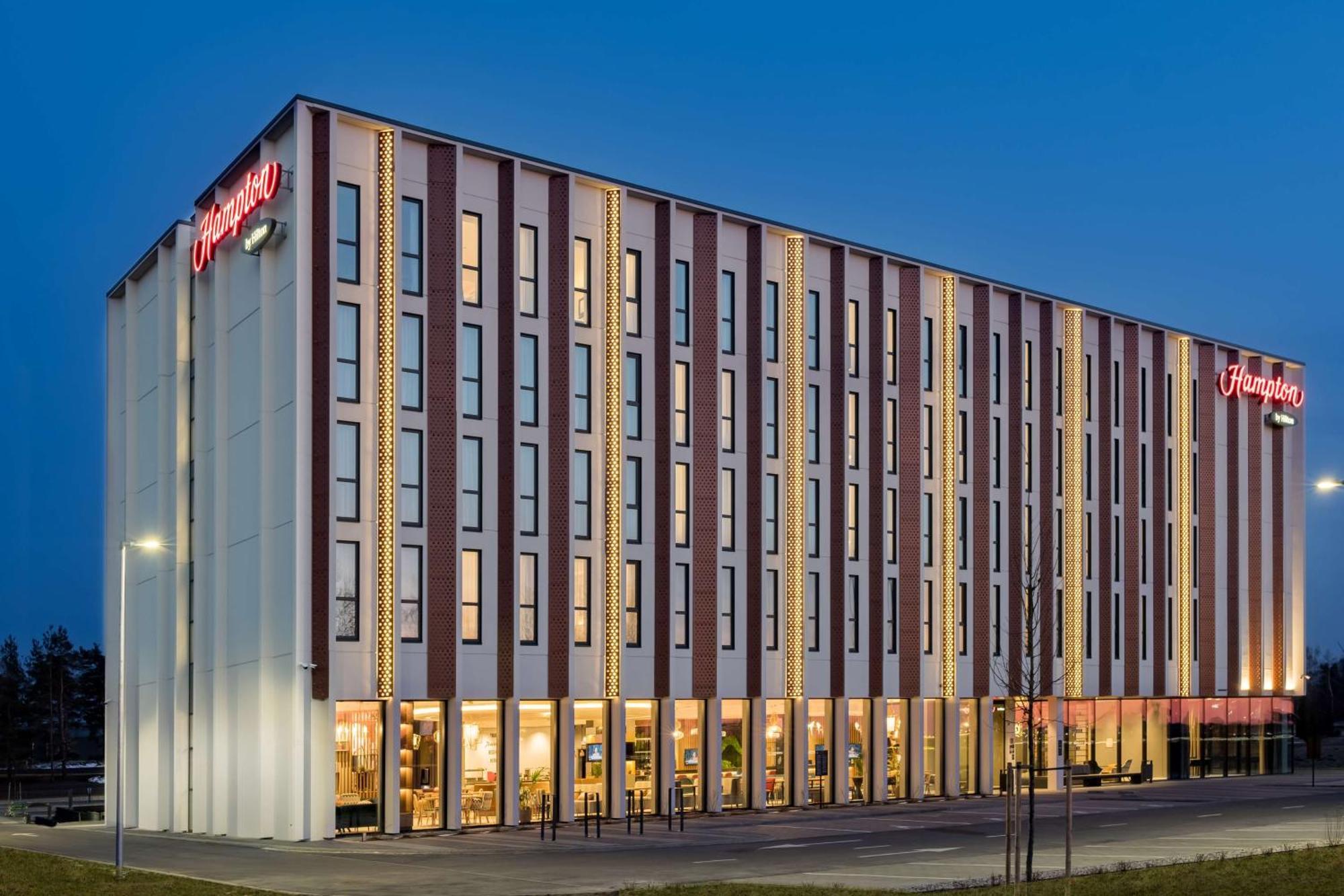 Hampton By Hilton Riga Airport Hotel Mārupe Екстериор снимка