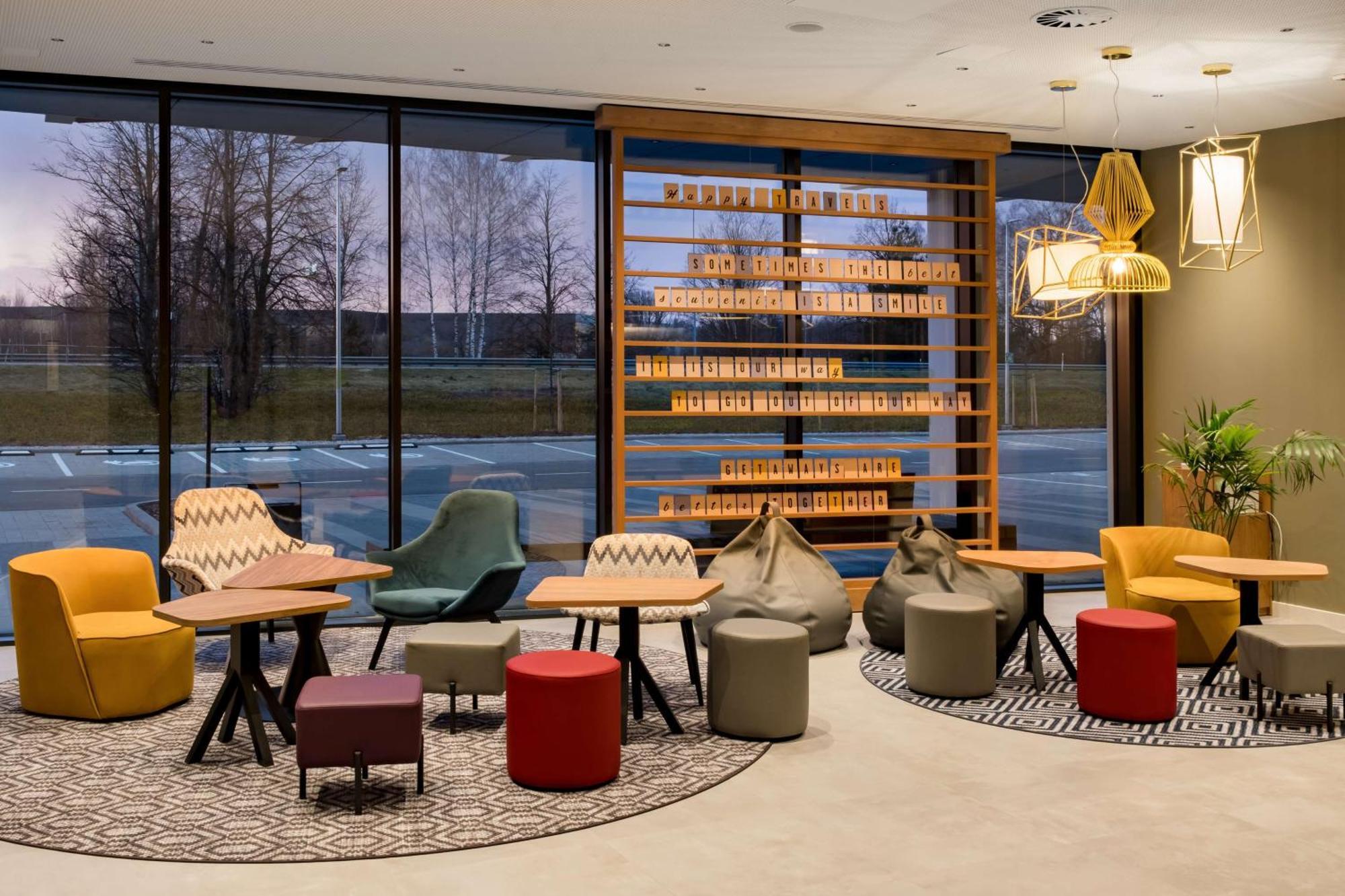 Hampton By Hilton Riga Airport Hotel Mārupe Екстериор снимка