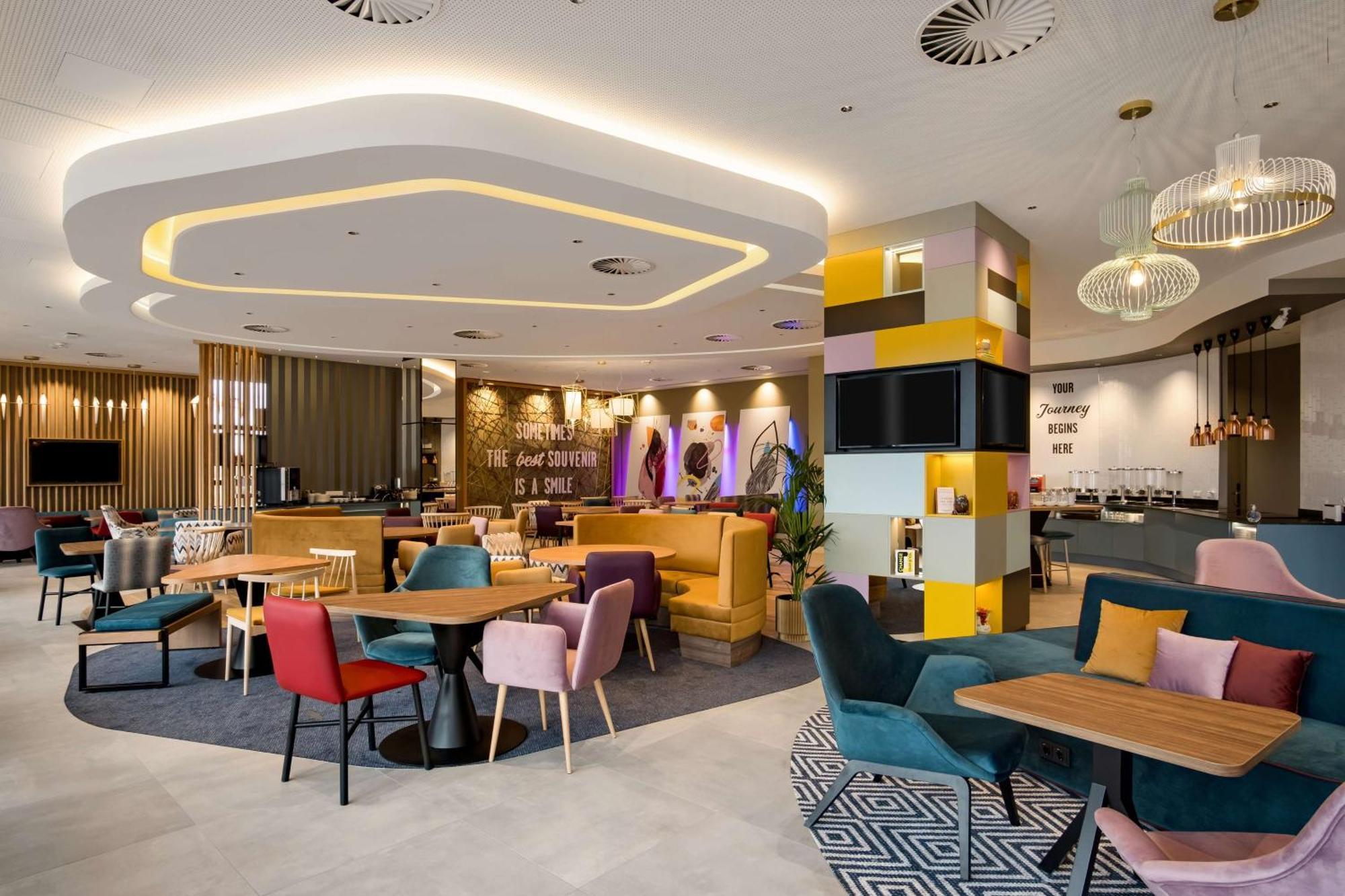 Hampton By Hilton Riga Airport Hotel Mārupe Екстериор снимка