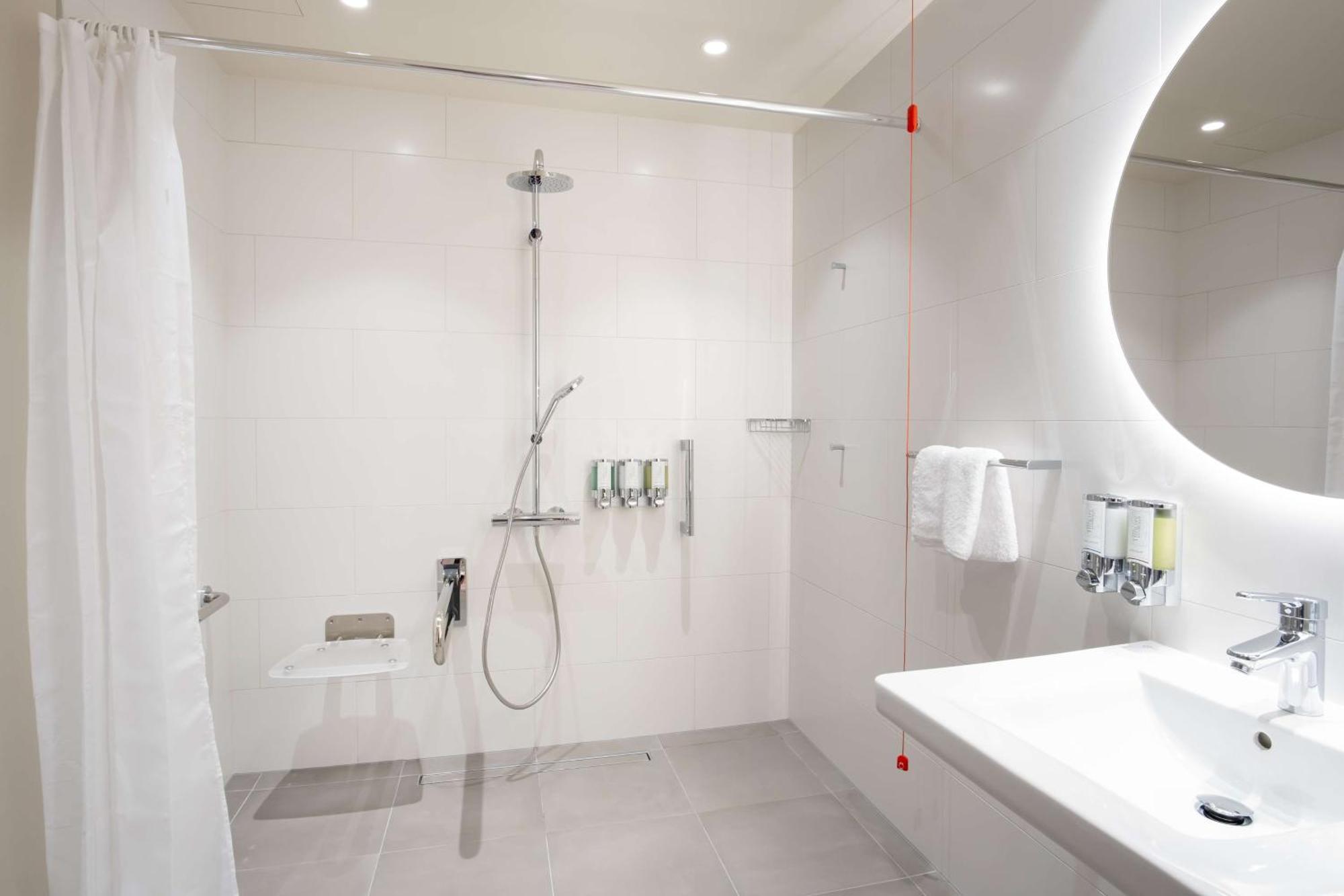 Hampton By Hilton Riga Airport Hotel Mārupe Екстериор снимка